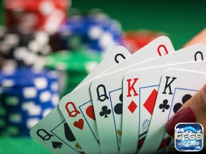 Cù lũ ( Sám Q - Đôi K) trong poker