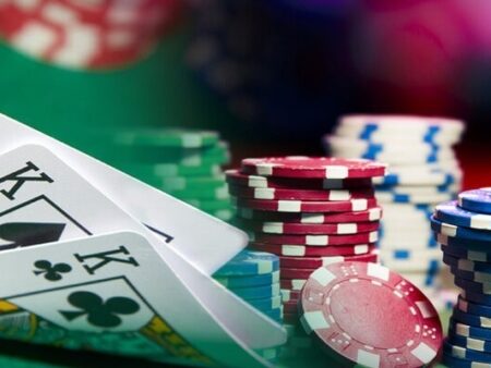 Chiến lược chơi Poker từ cơ bản đến nâng cao cho người Việt