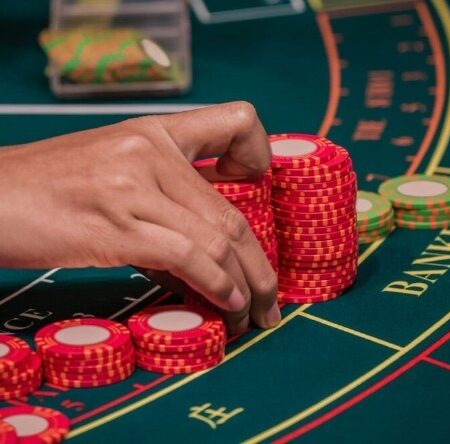 Chiến thuật chơi bài Baccarat: Bí kíp thắng lớn từ cao thủ