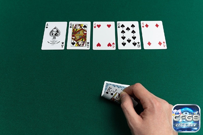 Bạn sẽ tránh nhầm lẫn khi nắm chắc quy tắc chia pot và kicker trong luật chơi Texas Hold’em.