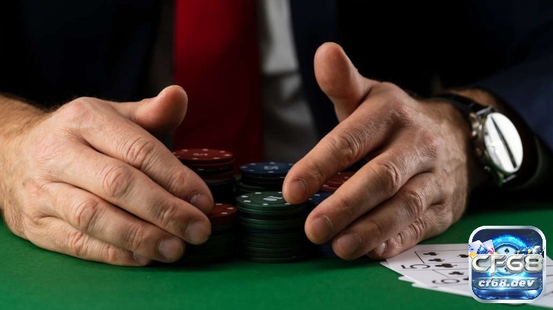 Semi-bluff thông minh giúp bạn vừa gây áp lực vừa có cơ hội thắng bằng bài thực sự mạnh.