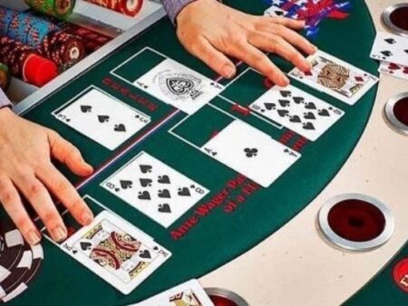 Mẹo chơi Poker: Kinh nghiệm, đọc vị đối thủ để thắng lớn 2025